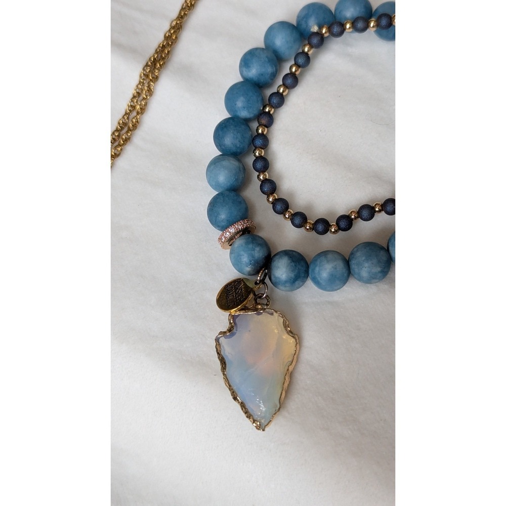 Kinsley Armelle Blue Apatite/Opal Arrowhead Bracelet and Gold Arrowhead Necklace - Picture 3 of 5